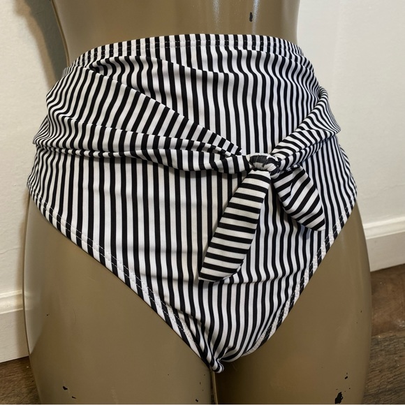 Striped high waisted bikini set - Picture 5 of 7